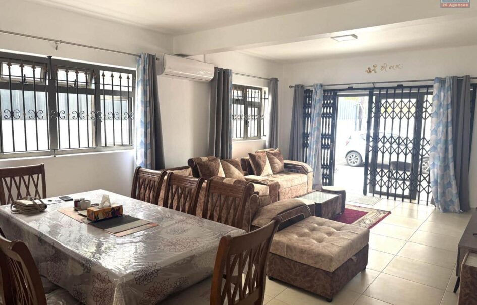 À louer un charmant appartement neuf en rez-de-chaussée à seulement 200 m de la plage de Flic en Flac.