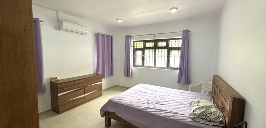 À louer un charmant appartement neuf en rez-de-chaussée à seulement 200 m de la plage de Flic en Flac.