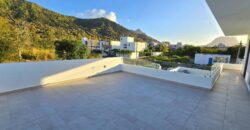 Location d’une magnifique villa contemporaine récente avec piscine dans un cadre paisible à La Gaulette