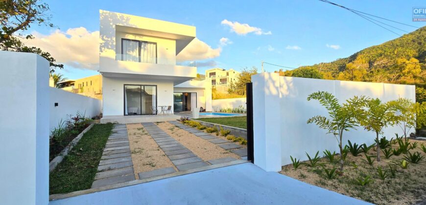 Location d’une magnifique villa contemporaine récente avec piscine dans un cadre paisible à La Gaulette