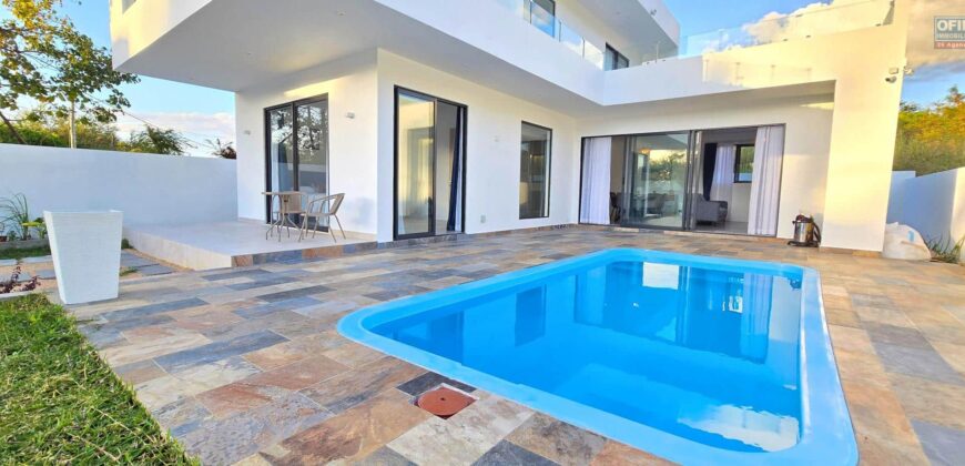 Location d’une magnifique villa contemporaine récente avec piscine dans un cadre paisible à La Gaulette