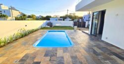 Location d’une magnifique villa contemporaine récente avec piscine dans un cadre paisible à La Gaulette