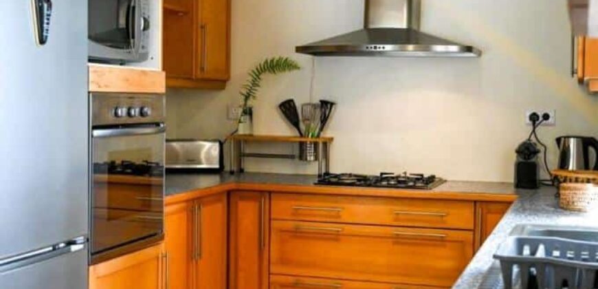 À louer magnifique appartement de 150 m² pied dans l’eau à Grand Baie, entièrement meublé