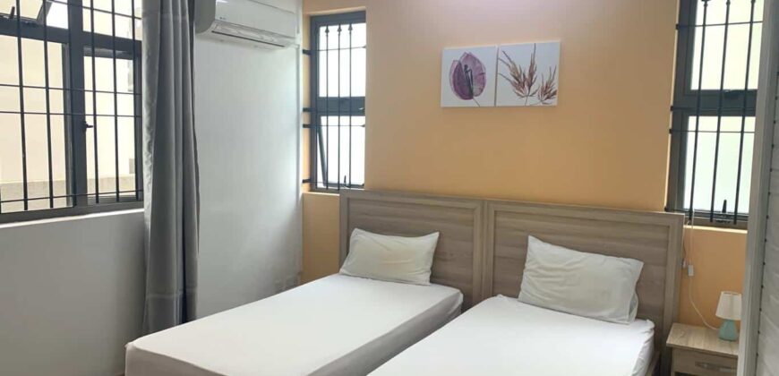 À louer un charmant appartement avec jardin dans un quartier paisible à Flic en Flac.