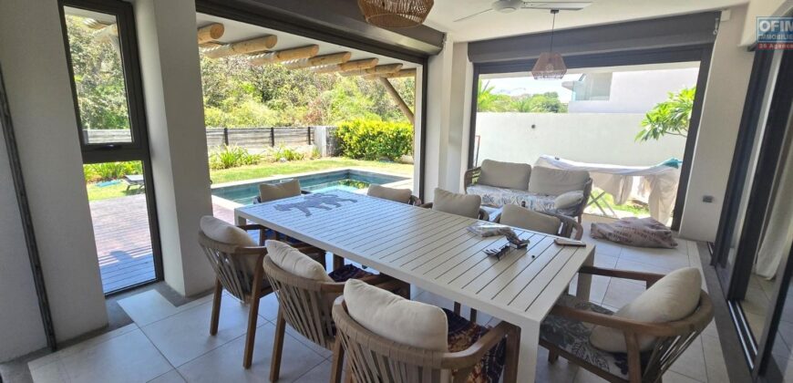 Location d’une magnifique villa contemporaine avec piscine à proximité des commodités de Tamarin