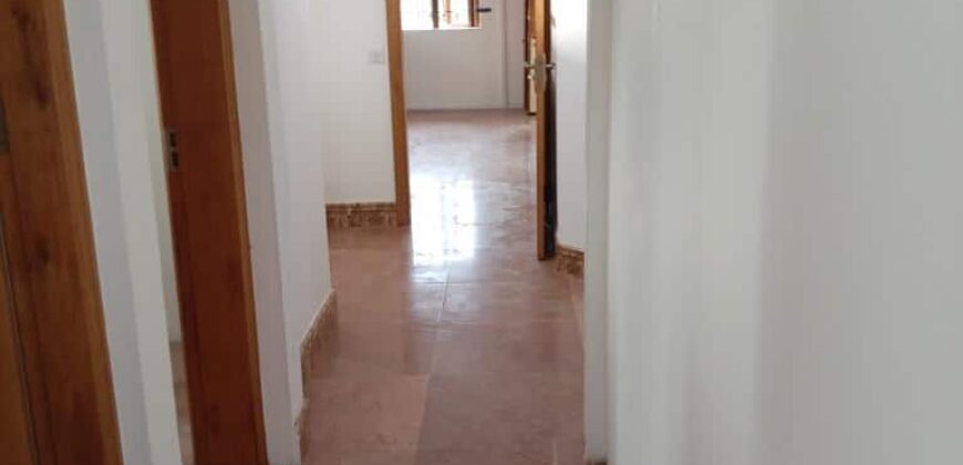 À vendre spacieuse villa familiale de 347 m² avec roof top sur terrain de 480m2 à Goodlands