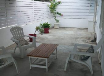 Location d’un bureau de 13 m² idéal pour télétravail situé à Pointe aux Canonniers.