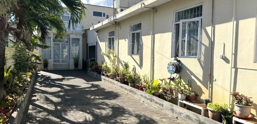 À vendre : ensemble de deux maisons offrant un excellent potentiel locatif à Cascavelle