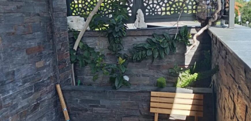 Location d’un appartement haut de gamme et entièrement rénové proche de la plage à Pointe aux Canonniers