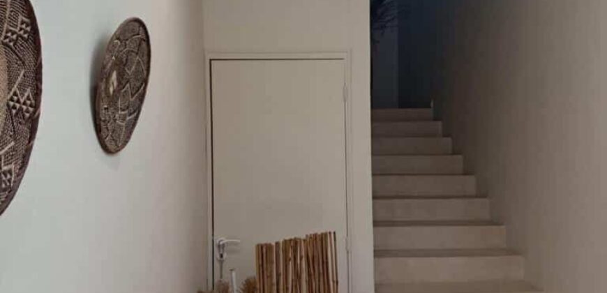 Location d’un appartement haut de gamme et entièrement rénové proche de la plage à Pointe aux Canonniers