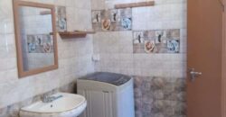 À vendre une charmante villa comprenant deux appartements et un studio sur le rooftop située à Pereybère.