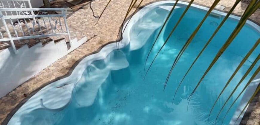 À louer un studio en rooftop dans un cadre calme et sécurisé à Pereybère