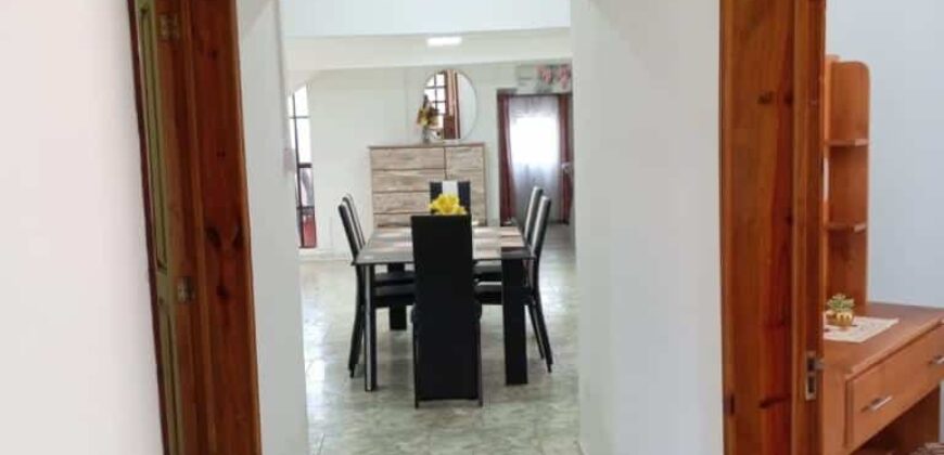 Location d’une belle villa pieds dans l’eau à Pointe aux Canonniers