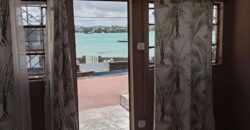 Location d’une belle villa pieds dans l’eau à Pointe aux Canonniers