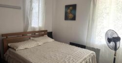 À vendre une grande villa divisée en deux appartements située à deux pas de la plage et des commerces de Flic en Flac.