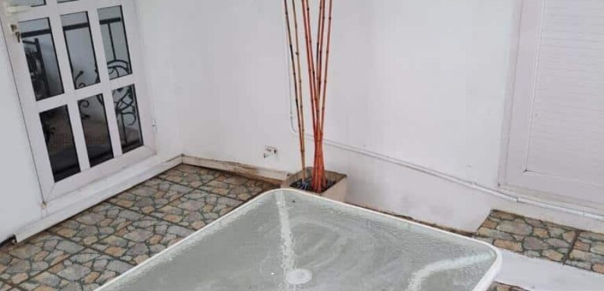 En vente une spacieuse maison située dans le morcellement Beerjeraz proche de la plage à Albion.