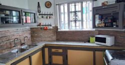 En vente une spacieuse maison située dans le morcellement Beerjeraz proche de la plage à Albion.