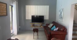 À louer une belle villa familiale avec piscine située à proximité des plages et commerces à Albion