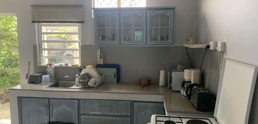 À louer une belle villa familiale avec piscine située à proximité des plages et commerces à Albion