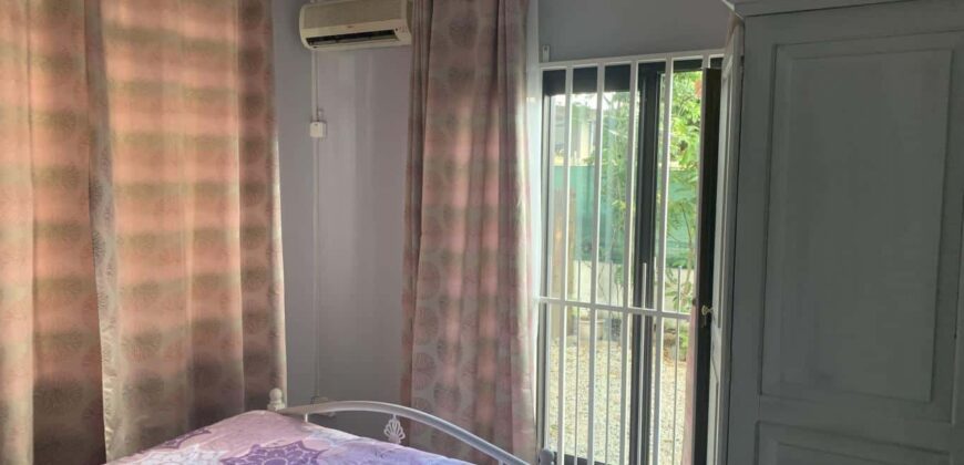 À louer une belle villa familiale avec piscine située à proximité des plages et commerces à Albion