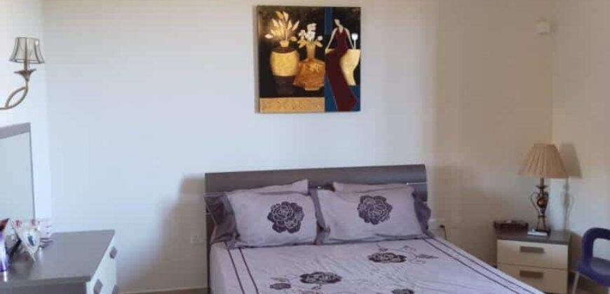 À louer une spacieuse villa atypique avec rooftop et jardin à Grand Baie