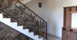 À louer une spacieuse villa atypique avec rooftop et jardin à Grand Baie