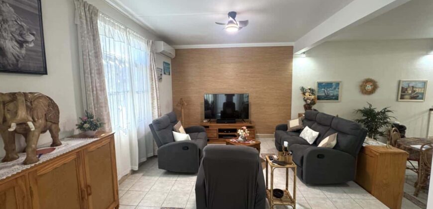 À vendre : ensemble de deux maisons offrant un excellent potentiel locatif à Cascavelle