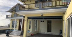 À vendre : Immense villa récente de 650m2 avec piscine commune et panorama exceptionnel à Quatre Bornes