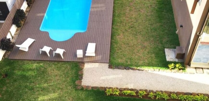 À louer un agréable appartement situé dans une résidence sécurisée à Flic en Flac