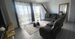 À louer un appartement moderne dans une résidence haut de gamme avec piscine à Flic en Flac