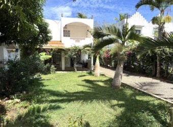 Location d’une lumineuse villa nichée dans un cadre verdoyant à Flic en Flac