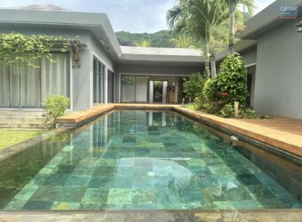 Location moyenne durée – Agréable villa située dans un quartier résidentiel et sécurisé à Tamarin