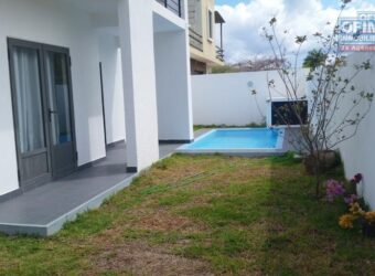 À louer superbe villa neuve avec piscine privée dans un quartier calme et résidentiel à Flic en Flac