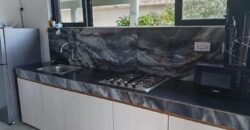 À vendre – Deux studios idéalement situés en plein centre de Grand Baie