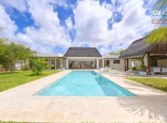 Accessible aux étrangers: À vendre villa haut de gamme sur un terrain de 980m2 proche du centre de Grand Baie