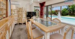 Villa de prestige avec piscine à vendre dans résidence sécurisée – Accessible aux étrangers, à 2 minutes du centre de Grand Baie