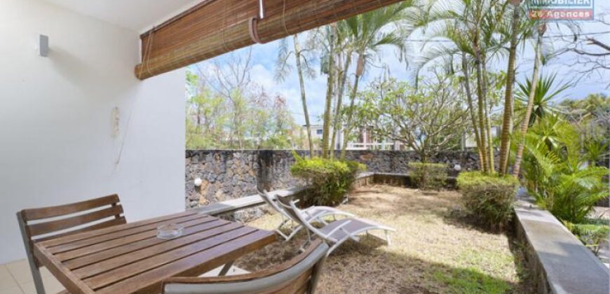 En vente superbe appartement meublé et équipé en rez-de-jardin , accessible aux étrangers à Mont Choisy