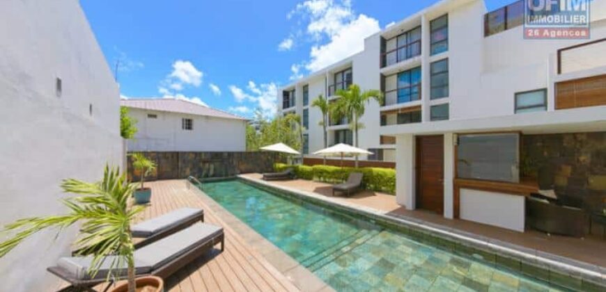 Accessible aux Étrangers: En vente un magnifique appartement meublé avec piscine commune proche de la plage à Mont Choisy