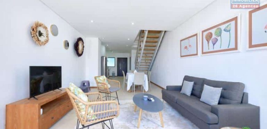 À vendre bel appartement en duplex de 130 m2 accessible aux étrangers situé à Grand Baie La Croisette