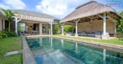 À vendre belle villa accessible aux étrangers située dans une résidence sécurisée à Grand Baie, La Salette