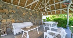 En vente magnifique villa accessible aux étrangers situe au centre d’une résidence calme à Grand Baie, La Salette