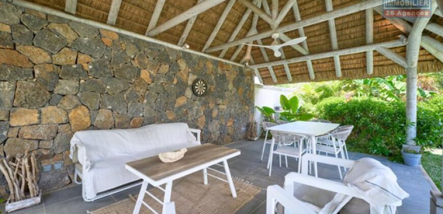 En vente magnifique villa accessible aux étrangers situe au centre d’une résidence calme à Grand Baie, La Salette