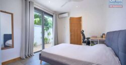 En vente magnifique villa accessible aux étrangers situe au centre d’une résidence calme à Grand Baie, La Salette