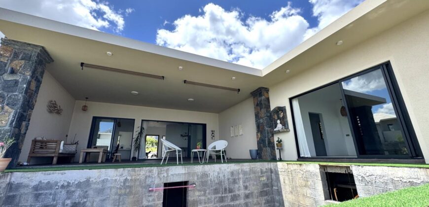 À vendre une villa récente à personnaliser avec piscine dans résidence sécurisée à Flic-en-Flac