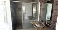 À vendre une villa récente à personnaliser avec piscine dans résidence sécurisée à Flic-en-Flac
