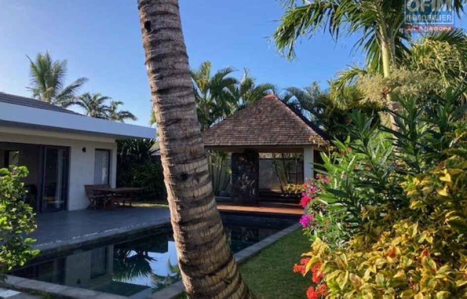 En vente une ravissante villa dans une résidence accessible aux etrangers à Pereybere.