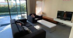 En vente une ravissante villa dans une résidence accessible aux etrangers à Pereybere.