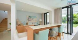 Accessible aux étrangers: À vendre une magnifique villa avec piscine proche de la plage à Pereybère