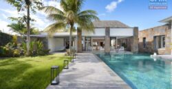 En vente une villa de prestige de 414 m² avec piscine chauffée sur terrain 1 065 m² à Grand Baie, accessible aux étrangers