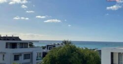 À vendre : penthouse meublé et équipé, accessible aux étrangers à Mont Choisy